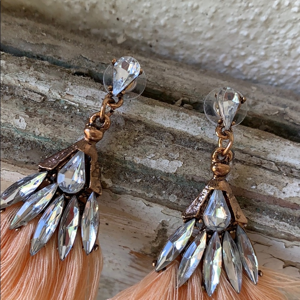 🌸Beautiful tassel earrings🌸 - Picture 4 of 4